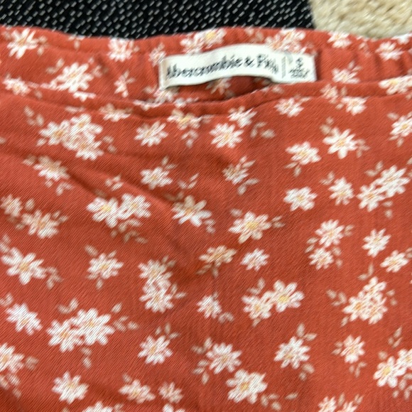 Abercrombie and fitch skirt set size S - Picture 2 of 5